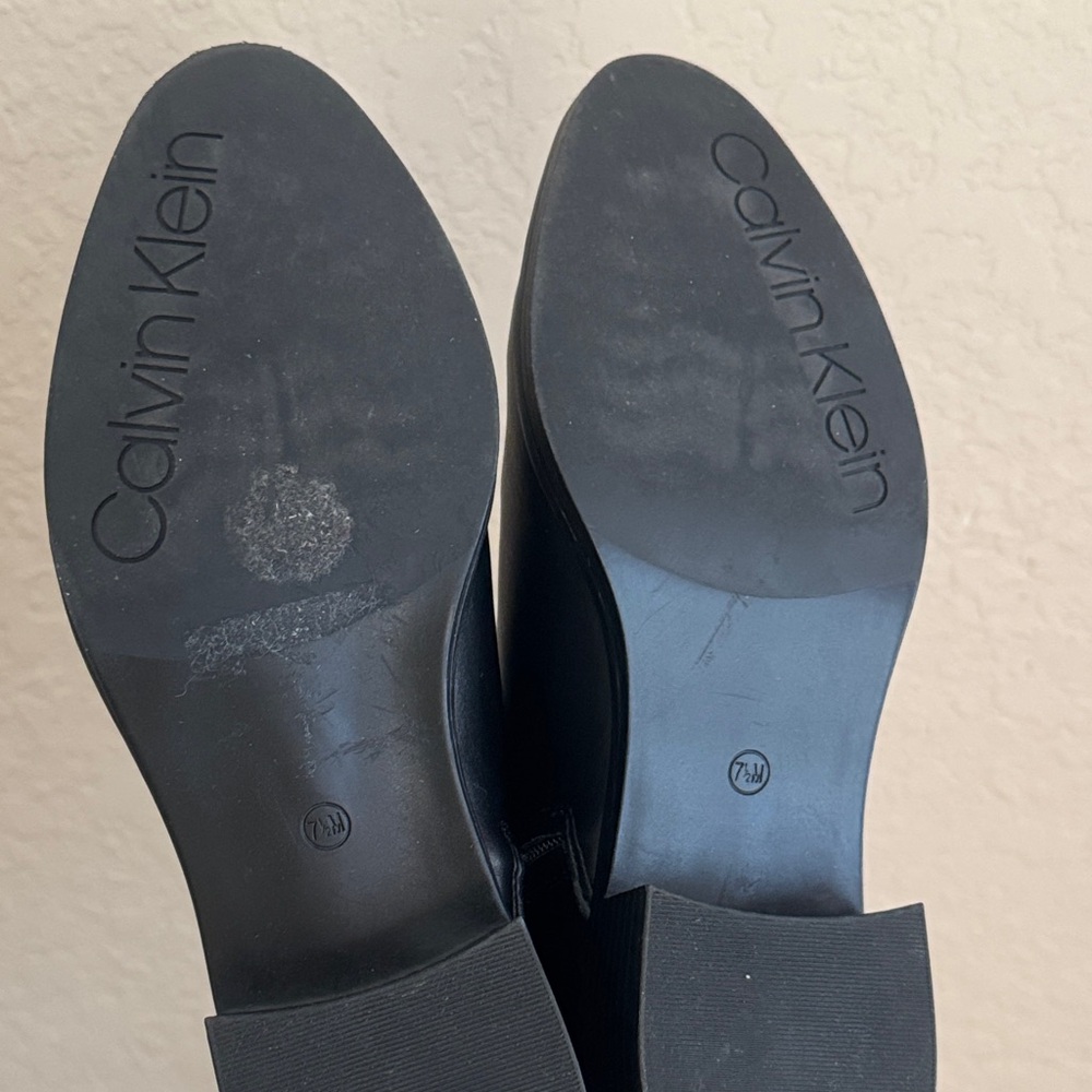 Calvin Klein Women's Black Leather Ankle Boots Size 7.5 M EUC - Picture 14 of 15